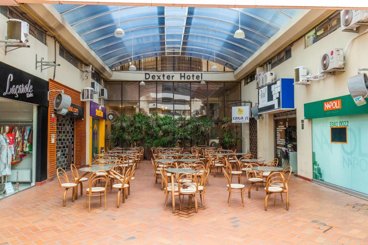 Hotel Dexter -