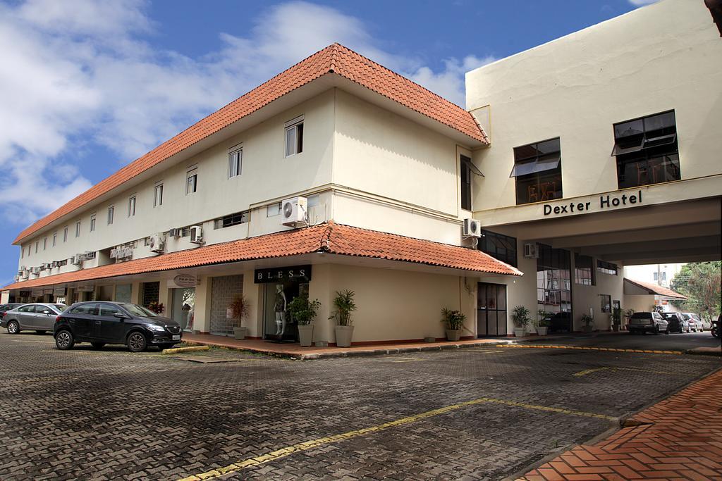 Hotel Dexter -